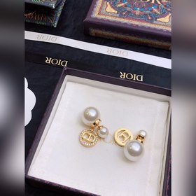 Dior CD жемчужные серьги-гвоздики, уровень качества как у оригина