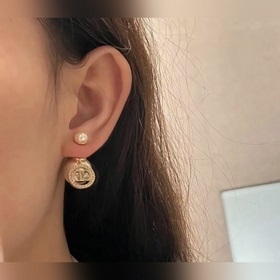 Dior CD жемчужные серьги-гвоздики, уровень качества как у оригина