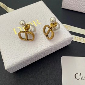 188030 Dior 2023, уровень покупки, серьги-гвоздики с жемчужинамиз