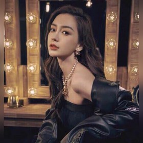 188030 Dior 2023, уровень покупки, серьги-гвоздики с жемчужинамиз