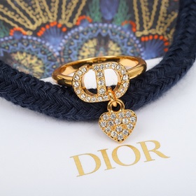 Кольцо Dior CD Классический дизайн, изготовлен из латуни ZP и укр