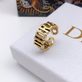 Номер DJZ0004 Кольцо Dior, состоящее из соединенных между собой м
