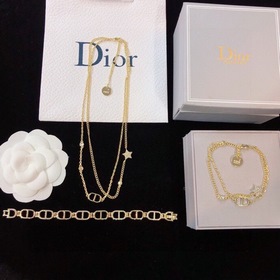 Dior CD Двухслойный браслет и колье в комплекте. Это просто нежно