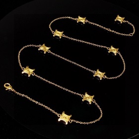 Ожерелье Celine Triumphal Arch с изображением Триумфальной арки, 