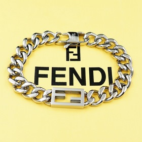 Браслет Fendi из кожи в стиле ковбой, доступен в двух цветах： зол