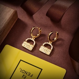 FENDI Fendi логотип ожерелье, высококачественное изготовление на