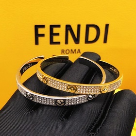 Номер FDSZ0002 Браслет Fendi F с звездочками, универсальный разме