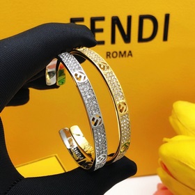 Номер FDSZ0002 Браслет Fendi F с звездочками, универсальный разме