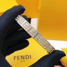 Номер FDSZ0004 Браслет Fendi
