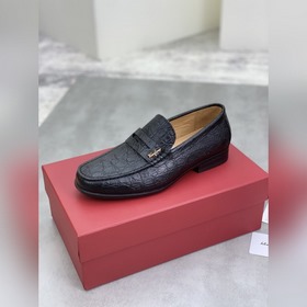 Водяные пятна коже быка [Salvatore Ferragamo] Новейшая модель му