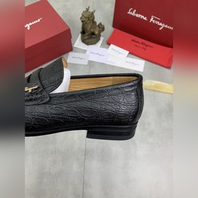 Водяные пятна коже быка [Salvatore Ferragamo] Новейшая модель му