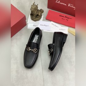 Водяные пятна коже быка [Salvatore Ferragamo] Новейшая модель му