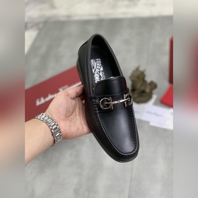 Водяные пятна коже быка [Salvatore Ferragamo] Новейшая модель му