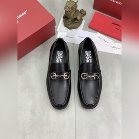 Водяные пятна коже быка [Salvatore Ferragamo] Новейшая модель му
