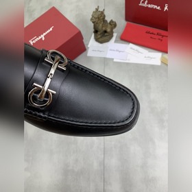 Водяные пятна коже быка [Salvatore Ferragamo] Новейшая модель му