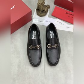 Водяные пятна коже быка [Salvatore Ferragamo] Новейшая модель му