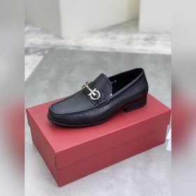 Водяные пятна коже быка [Salvatore Ferragamo] Новейшая модель му