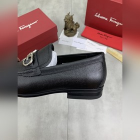 Водяные пятна коже быка [Salvatore Ferragamo] Новейшая модель му