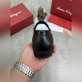 Водяные пятна коже быка [Salvatore Ferragamo] Новейшая модель му