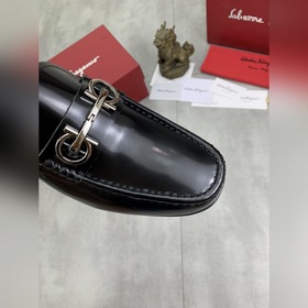 Водяные пятна коже быка 【Salvatore Ferragamo】 Новейшая модель му