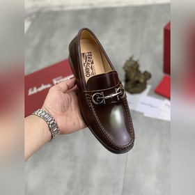 Водяные пятна коже быка 【Salvatore Ferragamo】 Новейшая модель му