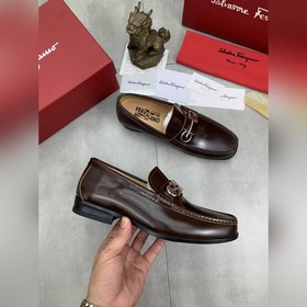 Водяные пятна коже быка 【Salvatore Ferragamo】 Новейшая модель му