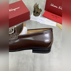 Водяные пятна коже быка 【Salvatore Ferragamo】 Новейшая модель му