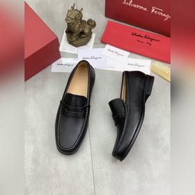 Водяные пятна коже быка [Salvatore Ferragamo] Новейшая модель му