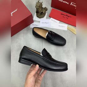 Водяные пятна коже быка [Salvatore Ferragamo] Новейшая модель му
