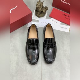 Водяные пятна коже быка [Salvatore Ferragamo] Новейшая модель му