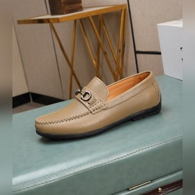 Высококачественная (водокрасная кожа) Salvatore Ferragamo — это м
