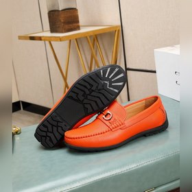 Высококачественная (водокрасная кожа) Salvatore Ferragamo — это м