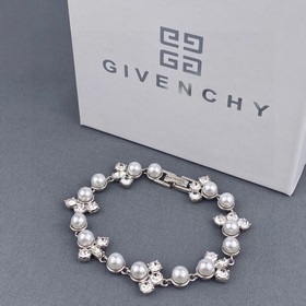 Браслет Givenchy с кристаллами жемчугом — модный аксессуар, котор