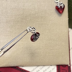 Gucci Strawberry Double G Серьги