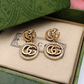 Номер GWD0117 Gucci Серьги-гвоздики с двойным G и круглыми брилли