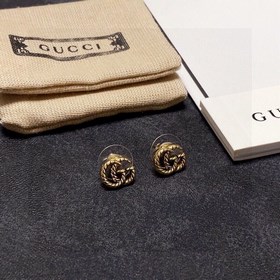 Новые серьги-гвоздики Gucci. Простой и универсальный дизайн. Сдер