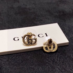 Новые серьги-гвоздики Gucci. Простой и универсальный дизайн. Сдер