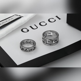 Gucci, серебряное кольцо, С открытым дизайном и двойным логотипо