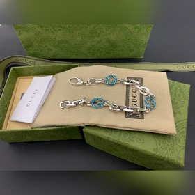 Gucci Браслет с двойным G из зеленого эмалевого металла. Длина： 1