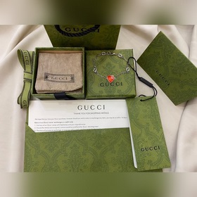 Gucci Браслет с двойным G из эмали красного цвета Размер： 17,2 см
