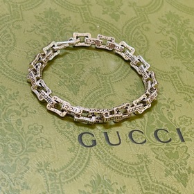 Новейшая модель 2023 года от Gucci. Классический браслет Gucci. И