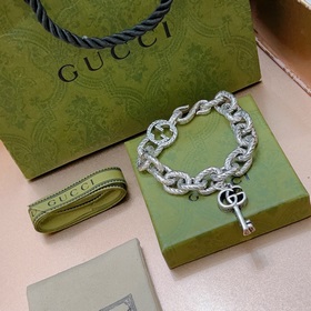 Новейшая модель 2023 года от Gucci. Классический браслет Gucci. И