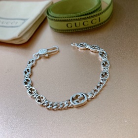 Новейшая коллекция Gucci 2023. Рекомендуем классическую модель бр