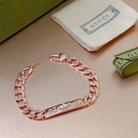 Новинка 2023 года — классическая модель браслета Gucci. Изысканны