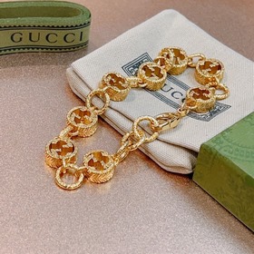 Новейшая роскошная браслет Gucci с бриллиантами 2023 года. Высоко