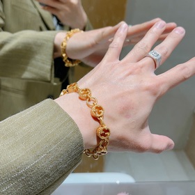 Новейшая роскошная браслет Gucci с бриллиантами 2023 года. Высоко