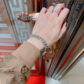 Новейшая модель 2023 года от Gucci. Классический браслет Gucci. И