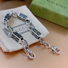 Новейшая коллекция Gucci 2023. Рекомендуем классическую модель бр