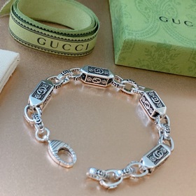 Новейшая коллекция Gucci 2023. Рекомендуем классическую модель бр