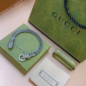 Новейшая модель 2023 года от Gucci. Классический браслет Gucci. И